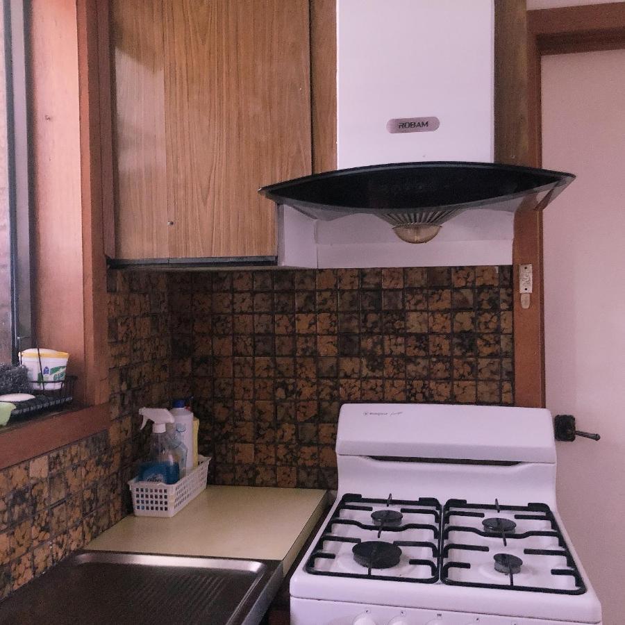 Golden House Apartment Спригвейл Екстериор снимка