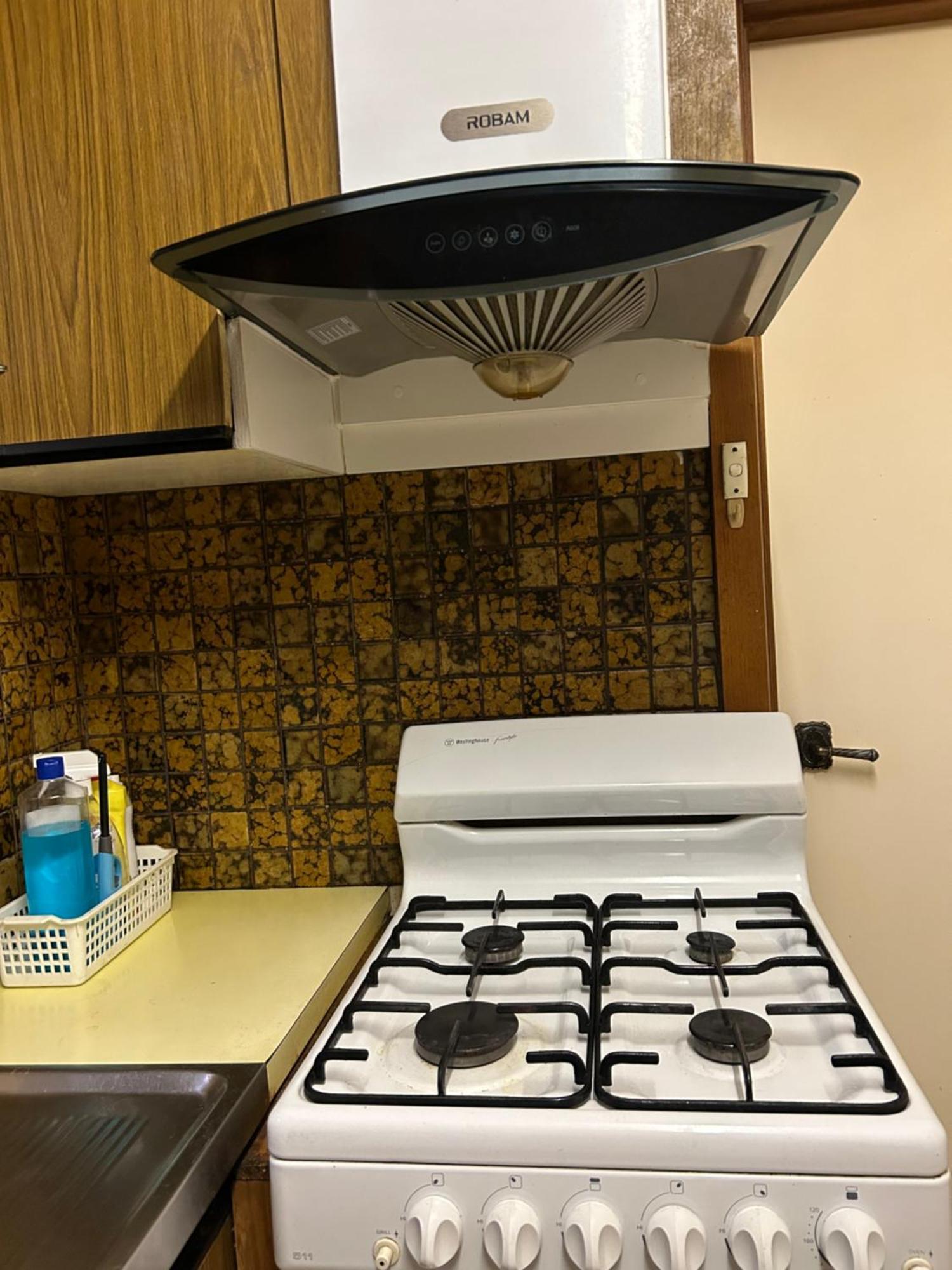 Golden House Apartment Спригвейл Екстериор снимка
